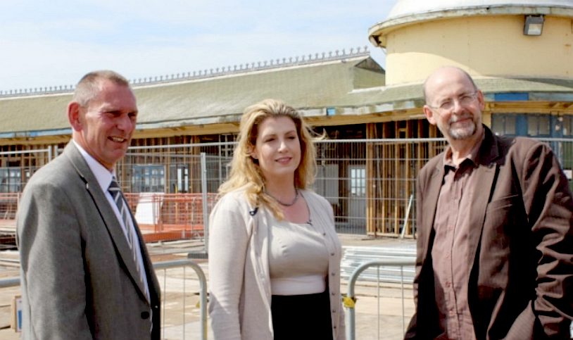 Penny Mordaunt visits Hastings pier with Simon Opie